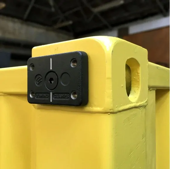 Containerfäste Domino Clamp